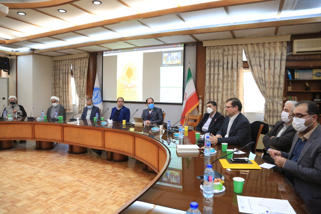 دکتر مقیمی: رفتارهای اخلاقی باید در دانشگاهها نهادینه شود/ دکتر حدادعادل: بارزترین جلوه اخلاق در دانشگاه رابطه استاد و دانشجو است/ دکتر حسینی: دانشگاه اخلاقمدار نسبت به جامعه تعهد دارد